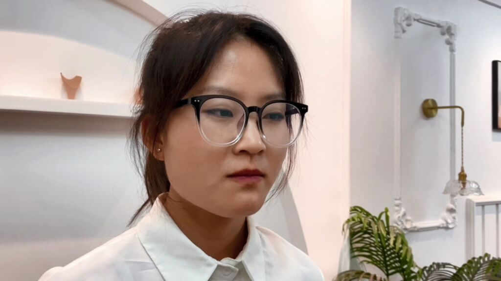 子衿原创工作室，这个女生太文静了！