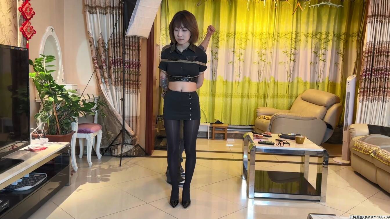 贝特原创，短发的女生很有气质！
