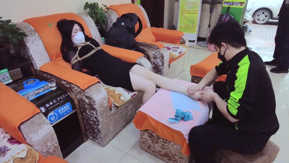鹿角与猫爪，你们在做游戏吗？