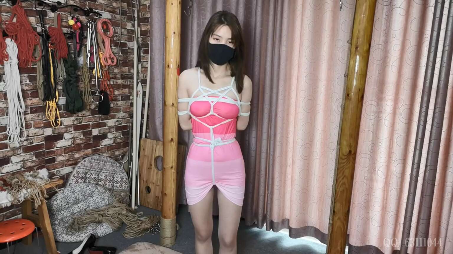 倔强原创，彩虹色的裙子第一次看！